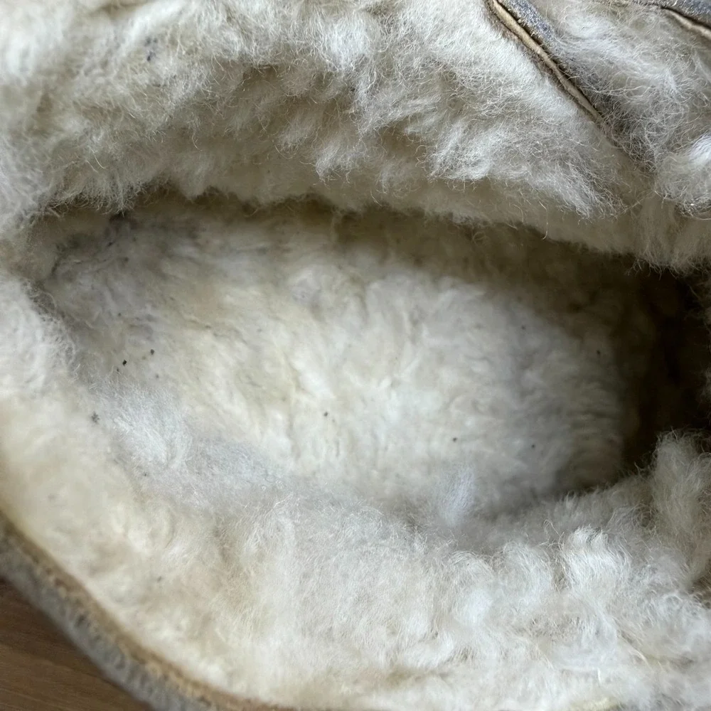 QUODDY Ring Boots Womens 10.5 Cream Leather Shearling Sherpa Fur Lined Crepe